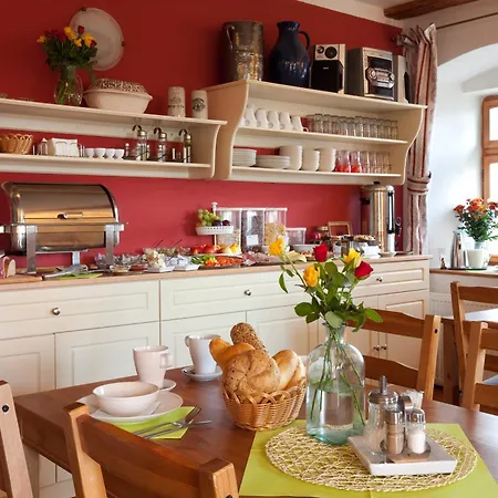 Krusne Hory Erzgebirge Wellness Dvur Stran * Karlovy Vary