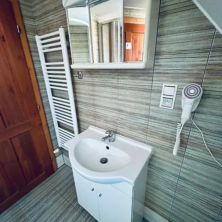 Krusne Hory Erzgebirge Wellness Dvur Stran Karlsbad